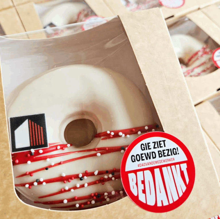 eetbare relatiegeschenken met huisstijlkleuren